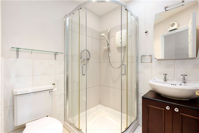 5 Brighton Lodge, Foxrock, Dublin 18