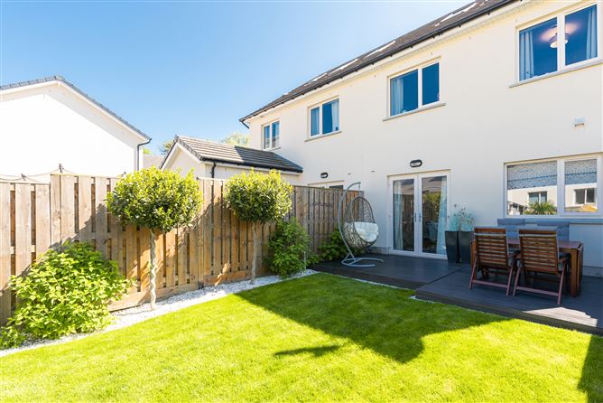 21 Belarmine Lawns, Stepaside, Dublin 18