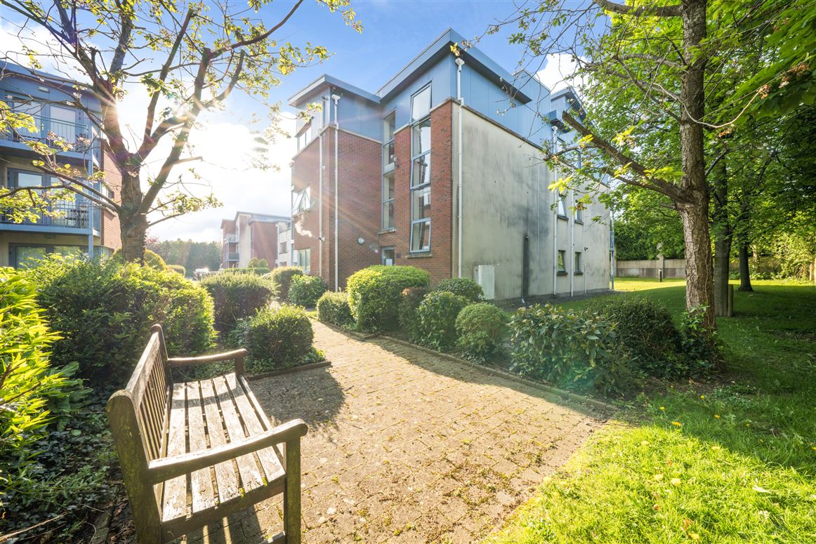 33 The Courthouse, Rathcoole, Co. Dublin