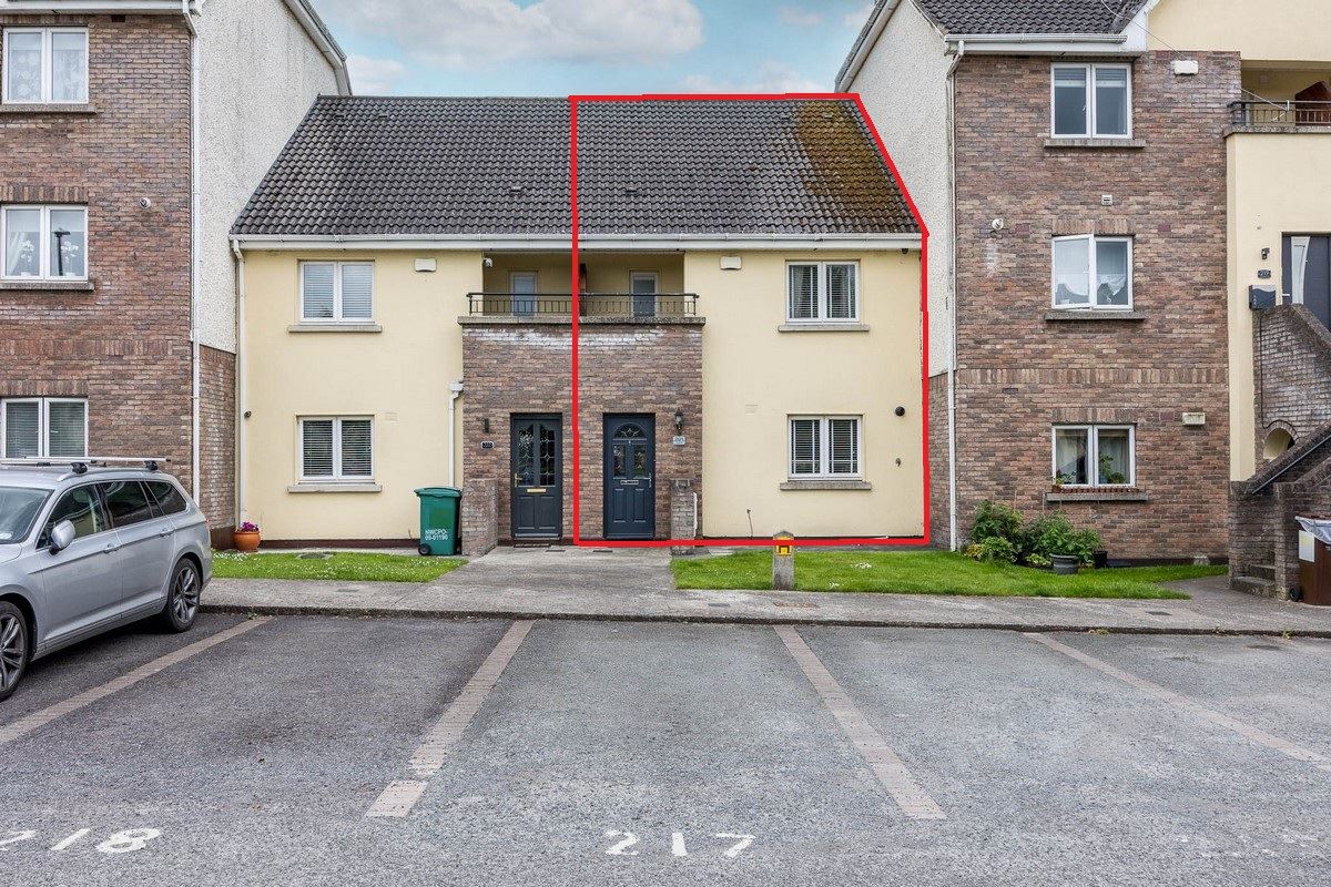 221 Cluain Ri (attic with storage), Ashbourne, Meath
