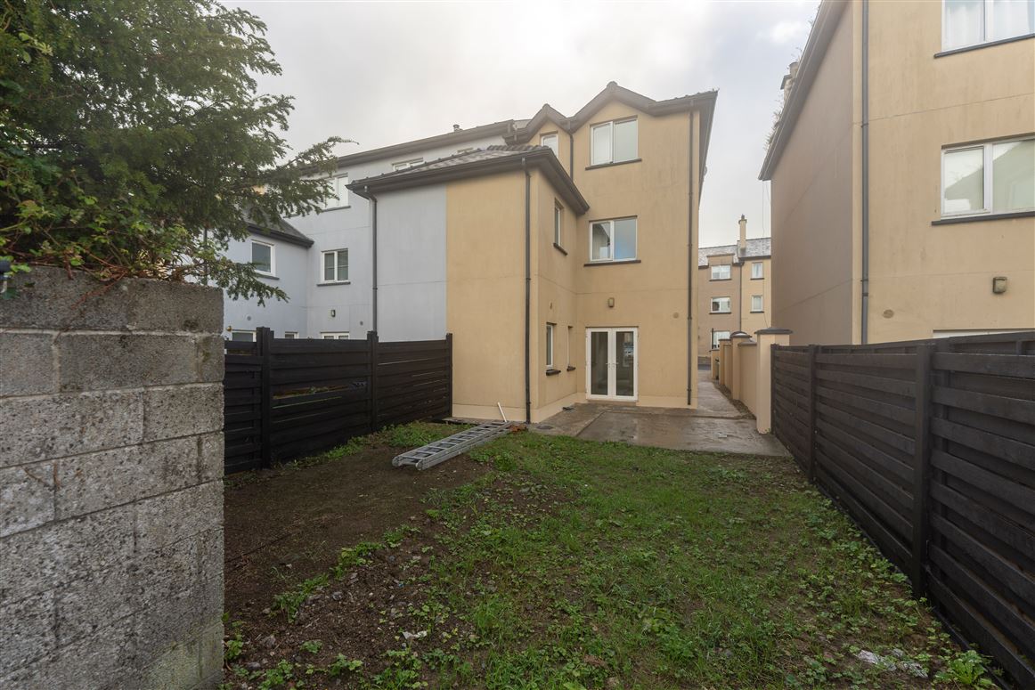 37 Cois Rioga, Caherconlish, Limerick