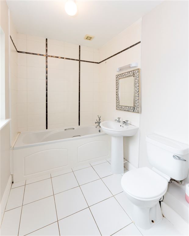 37 Cois Rioga, Caherconlish, Limerick