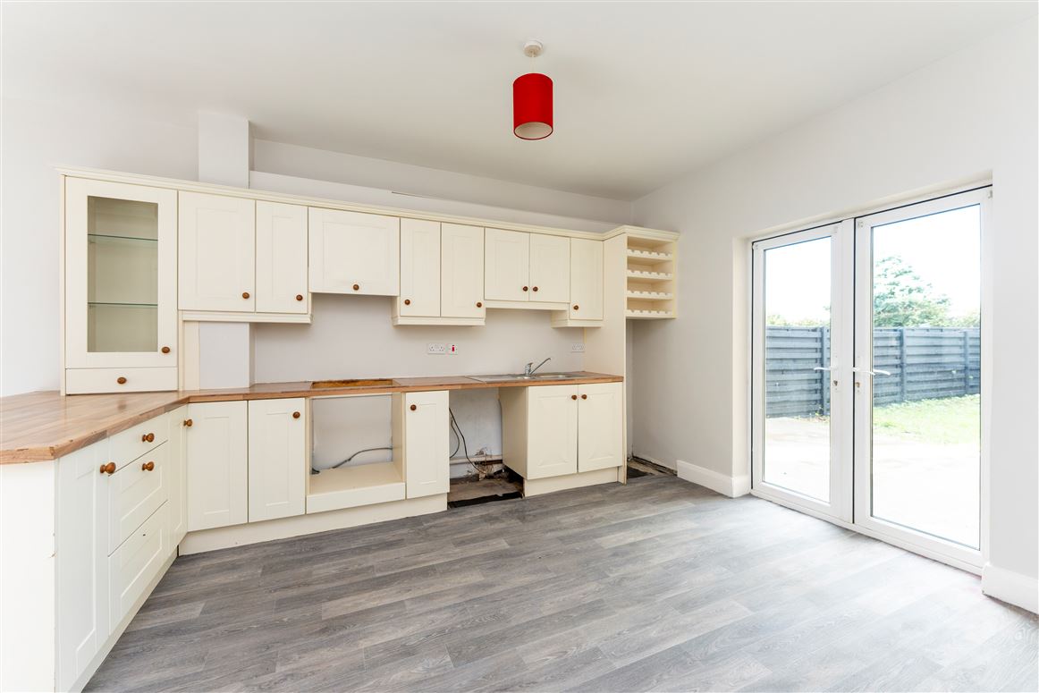 37 Cois Rioga, Caherconlish, Limerick