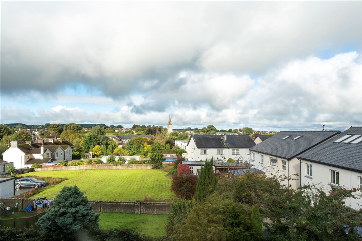 37 Cois Rioga, Caherconlish, Limerick