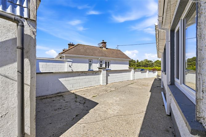 Photo 32 of 46 — 5 Marian Terrace, Camolin, County Wexford