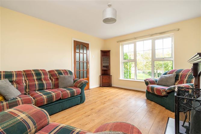 19 Sylvan Park, Letterkenny, Co. Donegal