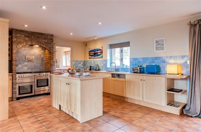 Riverrun, Claddanure East, Kenmare, Co. Kerry