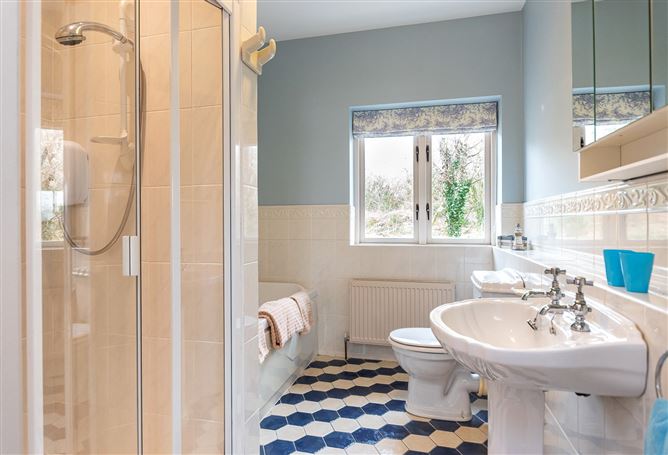 Riverrun, Claddanure East, Kenmare, Co. Kerry