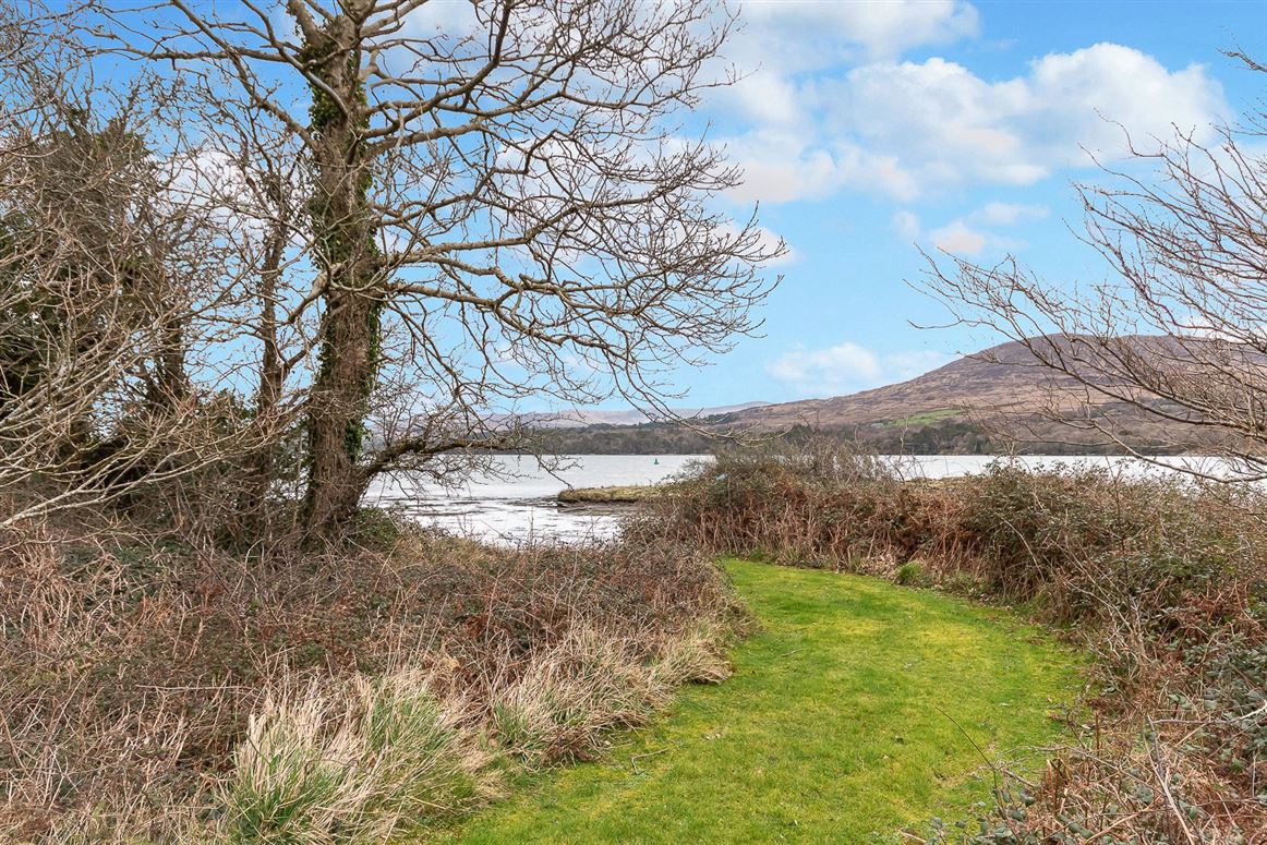 Riverrun, Claddanure East, Kenmare, Co. Kerry Riverrun, Claddanure East, Kenmare, Co. Kerry