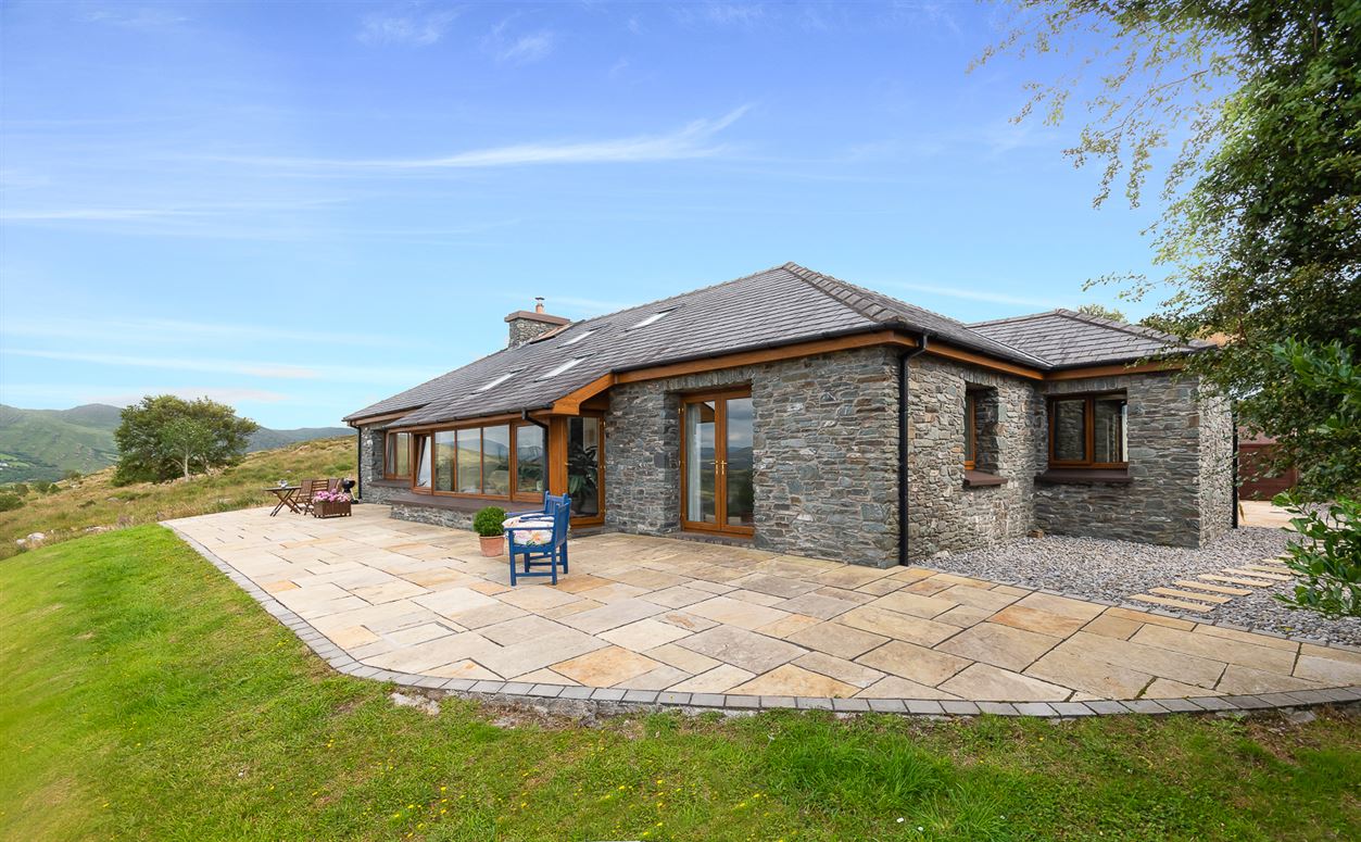 Aisling House, Derrylough, Tuosist, Kenmare, Co. Kerry