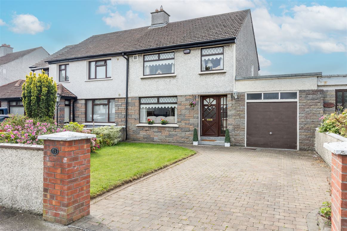 71 Lorcan Crescent, Santry, Dublin 9
