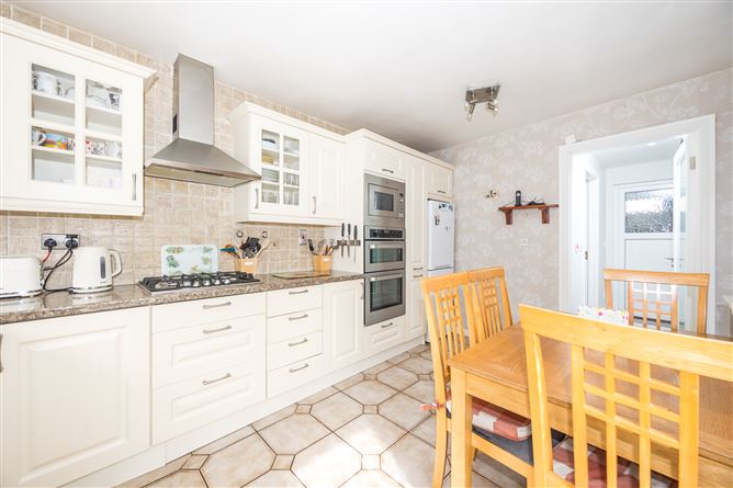 71 Lorcan Crescent, Santry, Dublin 9