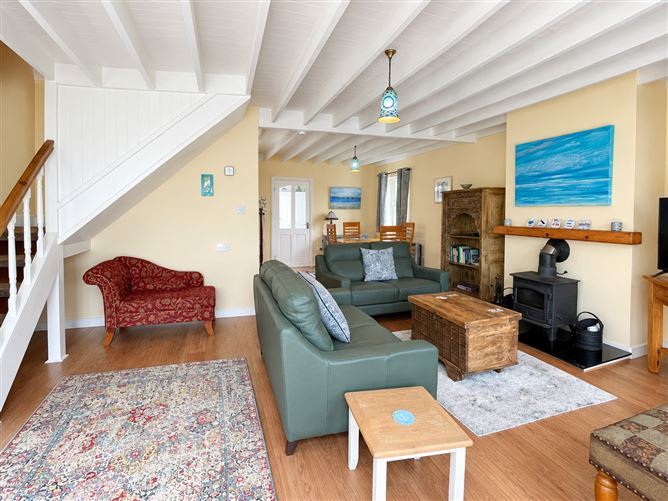 Kestrel Cottage Colla Road, Schull,   West Cork