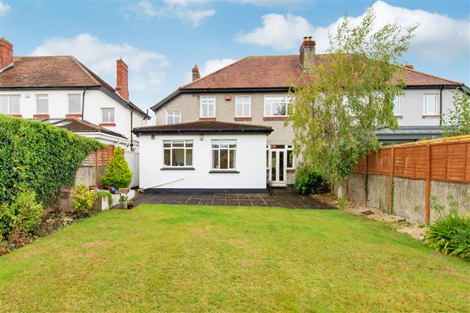 4 Riverside Drive, Castle Park, Rathfarnham, Dublin 14