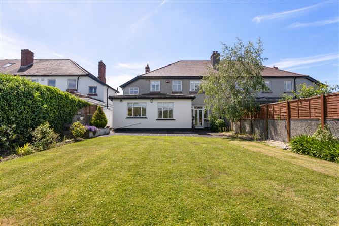 4 Riverside Drive, Castle Park, Rathfarnham, Dublin 14