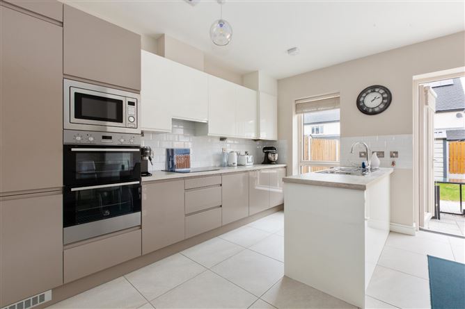 9 Parkside Place, Balgriffin, Dublin 13