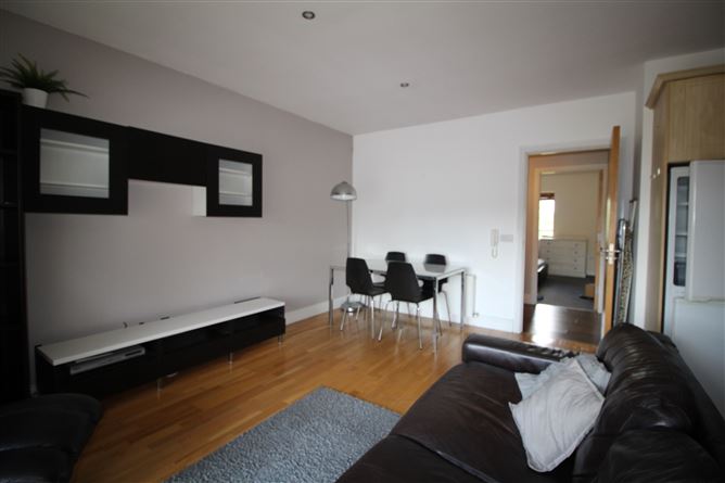 Apartment 30, The Lodge, Classes Lake, Ovens, Cork