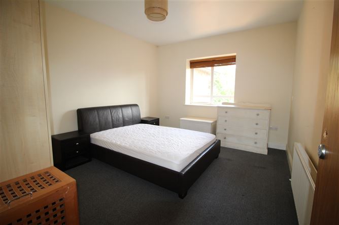 Apartment 30, The Lodge, Classes Lake, Ovens, Cork