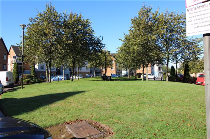 Apartment 30, The Lodge, Classes Lake, Ovens, Cork