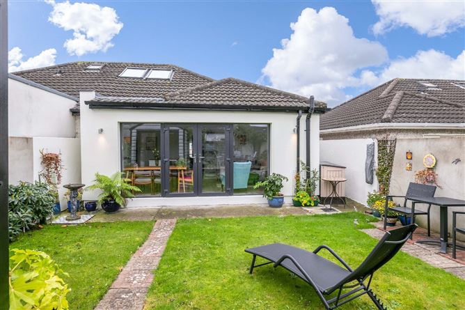 32 Oakcourt Lawn, Palmerstown, Dublin 20