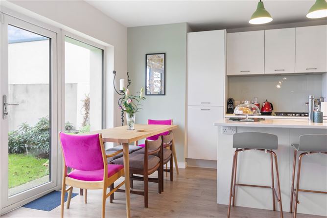 32 Oakcourt Lawn, Palmerstown, Dublin 20