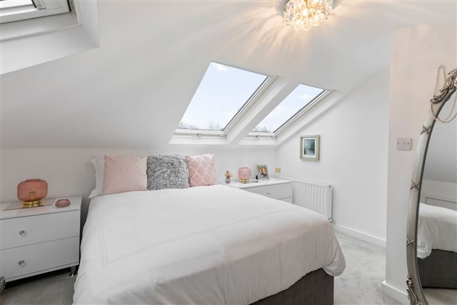 32 Oakcourt Lawn, Palmerstown, Dublin 20