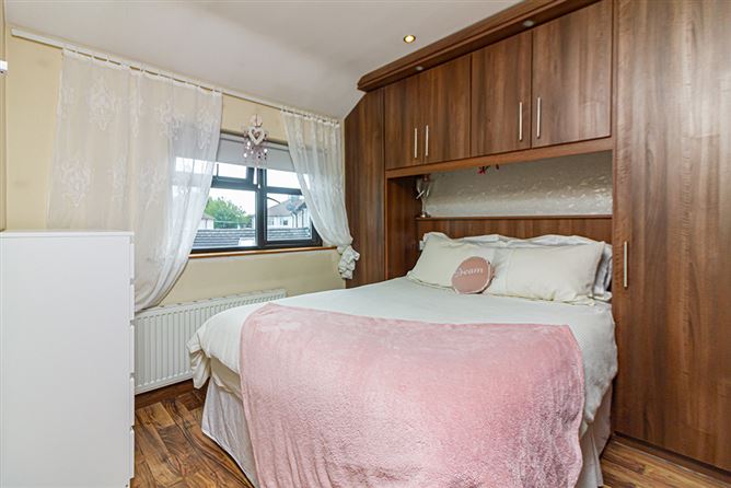 32 Cashel Avenue , Crumlin,   Dublin 12