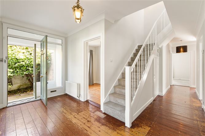 5 Leinster Lawn, Clonskeagh, Dublin 14