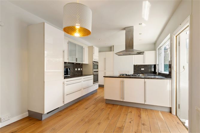 5 Leinster Lawn, Clonskeagh, Dublin 14