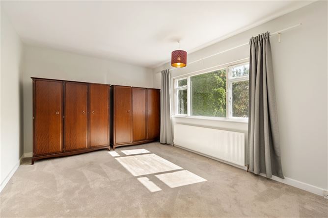 5 Leinster Lawn, Clonskeagh, Dublin 14