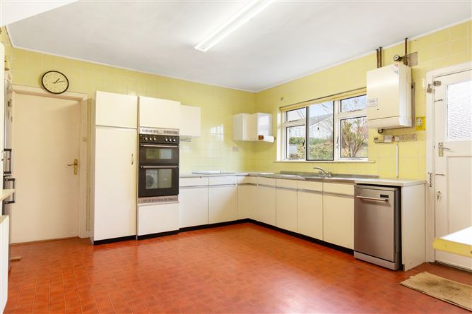 11 Seaview Park, Shankill, Co. Dublin