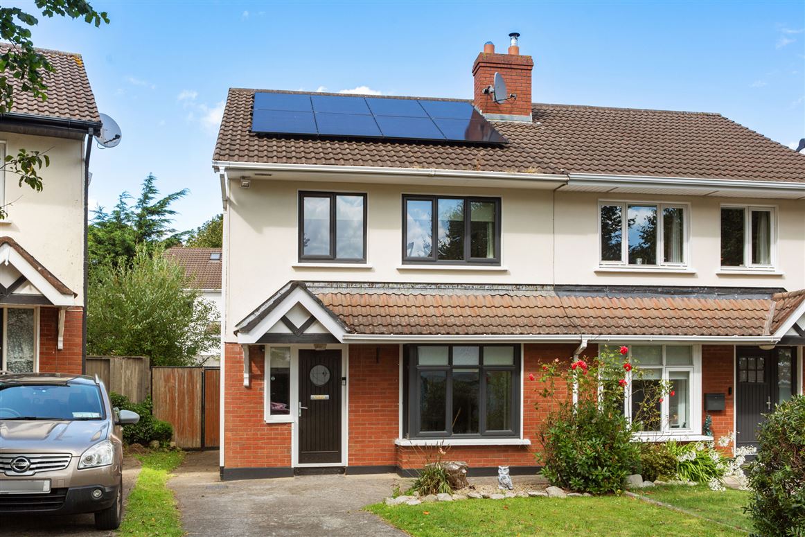5 Glencairn Walk, The Gallops, Leopardstown, Dublin 18
