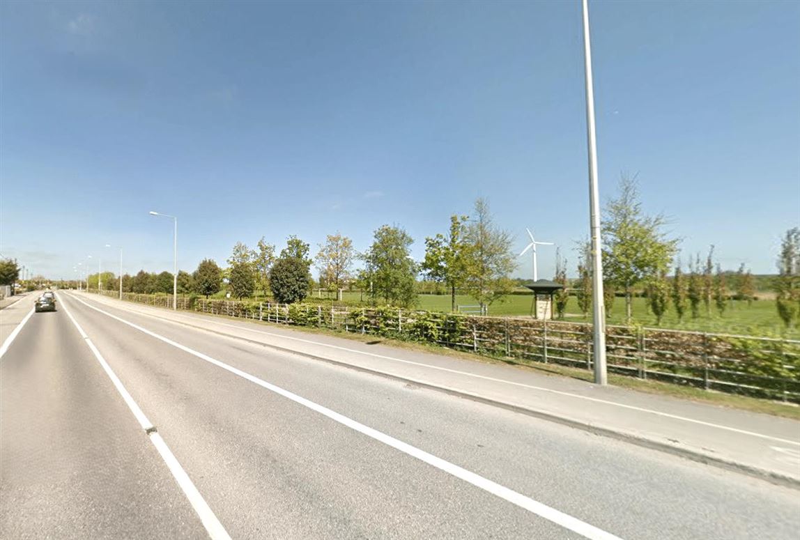 The Hole In The Wall Road, Dublin 13