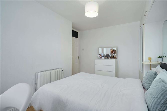 92 Rowlagh Crescent, Clondallkin, Dublin 22, Dublin, D22 T1H2