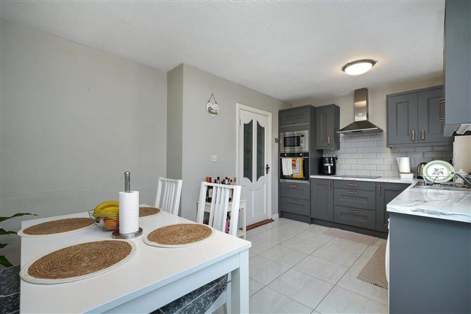 92 Rowlagh Crescent, Clondallkin, Dublin 22, Dublin, D22 T1H2