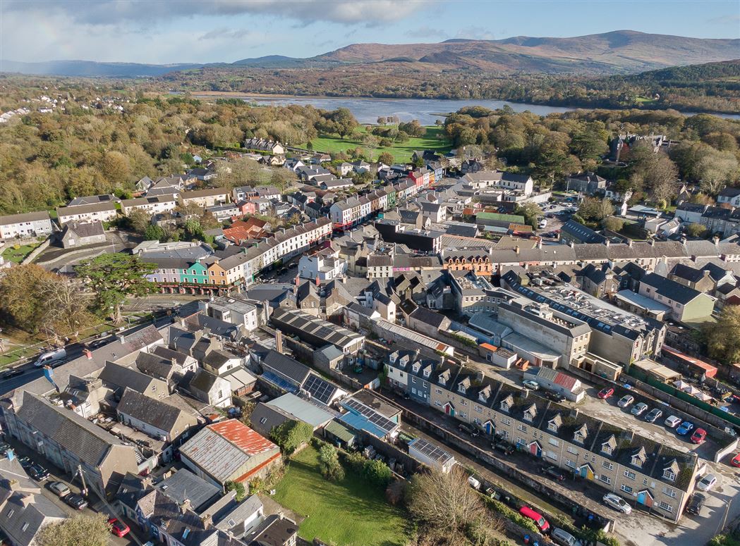 3 Coffeys Row, Kenmare, Co. Kerry, V93 F290