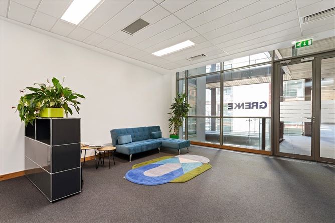 https://photos-a.propertyimages.ie/media/9/7/5/5017579/5c99f782-026c-4ead-9488-548ee2f82e69_l.jpg