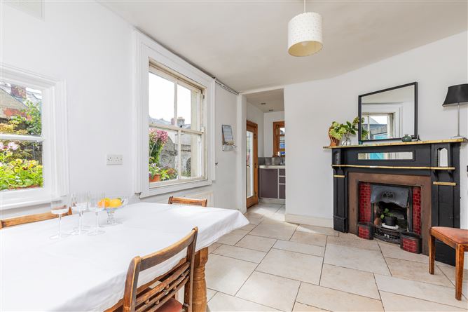 https://photos-a.propertyimages.ie/media/9/7/5/5019579/66afa205-e1e3-4a8b-81f2-86cb613c4beb_l.jpg