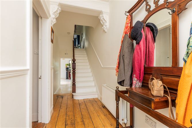 https://photos-a.propertyimages.ie/media/9/7/5/5019579/66afa205-e1e3-4a8b-81f2-86cb613c4beb_l.jpg