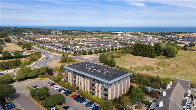 https://photos-a.propertyimages.ie/media/9/7/5/5021579/d276fe1b-e6e5-4f0e-b2b2-8ab16a69df8f_l.jpeg