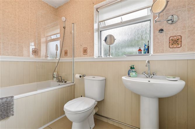 Photo 18 of 28 — 6 Gleniden Court, Enfield, Meath