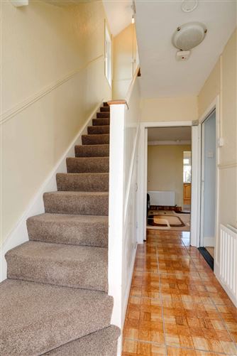 27 Glentow Road, Whitehall, Dublin 9