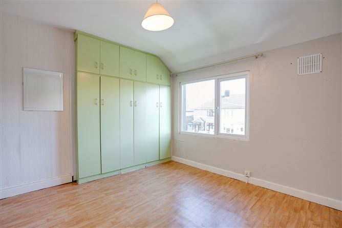 27 Glentow Road, Whitehall, Dublin 9
