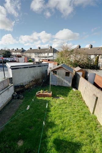 27 Glentow Road, Whitehall, Dublin 9