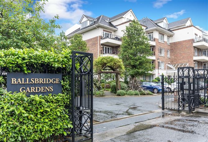 Main image for 1 Ballsbridge Gardens, Ballsbridge, Dublin 4