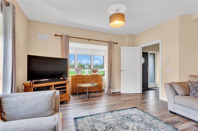 4 Oaktree Green, Cunnaberry Hill, Tully Road, Kildare Town, Co. Kildare