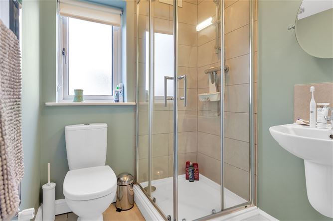 4 Oaktree Green, Cunnaberry Hill, Tully Road, Kildare Town, Co. Kildare