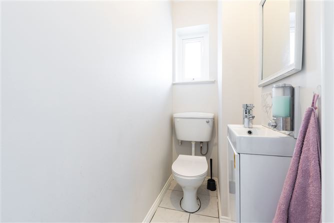 6 Valley Close, Cabinteely, Dublin 18