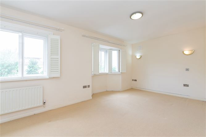 6 Valley Close, Cabinteely, Dublin 18