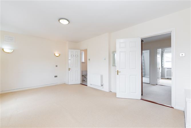 6 Valley Close, Cabinteely, Dublin 18
